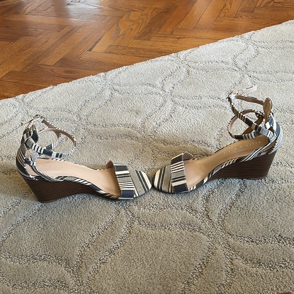 DSW Kelly and Katie Tamara size 7 sandal wedges - Picture 5 of 7